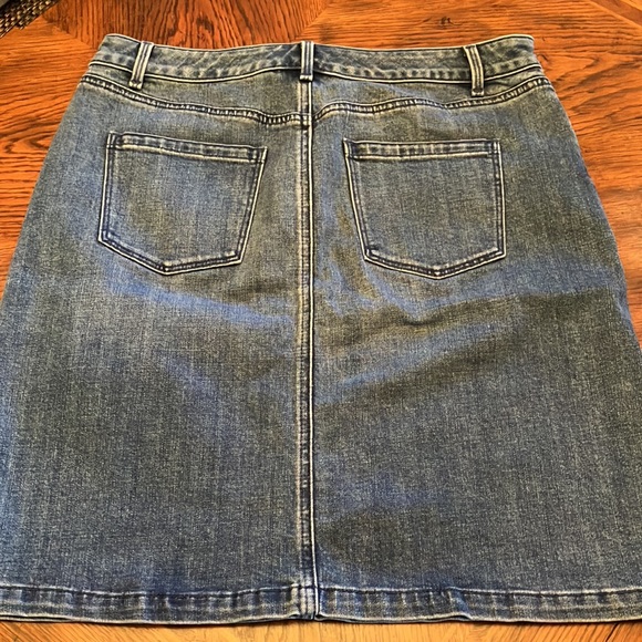 Talbots stretchy jean skirt size 10 - Picture 5 of 7